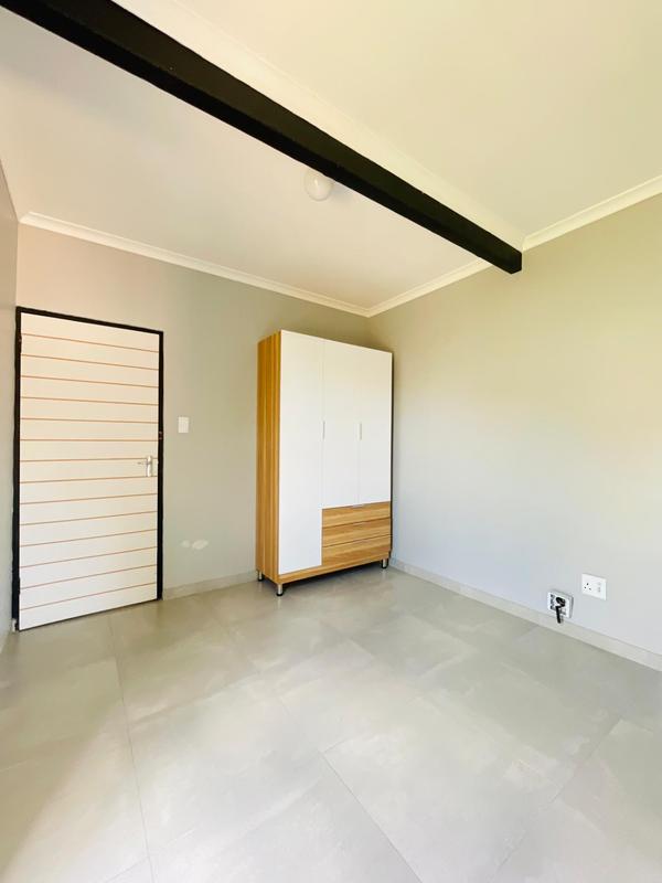 To Let 4 Bedroom Property for Rent in Moseley KwaZulu-Natal