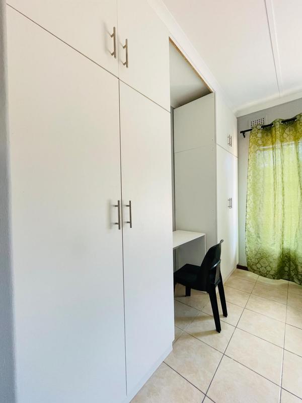 To Let 4 Bedroom Property for Rent in Moseley KwaZulu-Natal