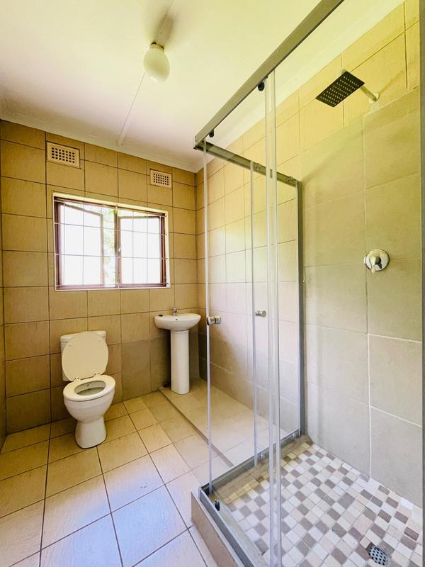 To Let 4 Bedroom Property for Rent in Moseley KwaZulu-Natal