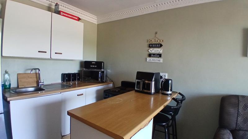 To Let 2 Bedroom Property for Rent in Woodhaven KwaZulu-Natal