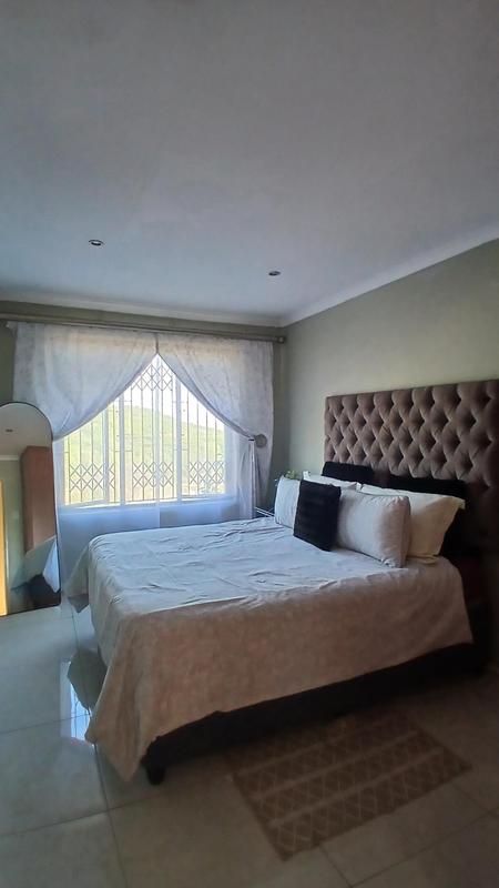 To Let 2 Bedroom Property for Rent in Woodhaven KwaZulu-Natal