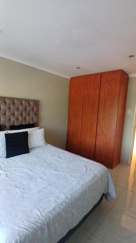 To Let 2 Bedroom Property for Rent in Woodhaven KwaZulu-Natal