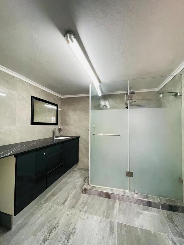 3 Bedroom Property for Sale in Essenwood KwaZulu-Natal