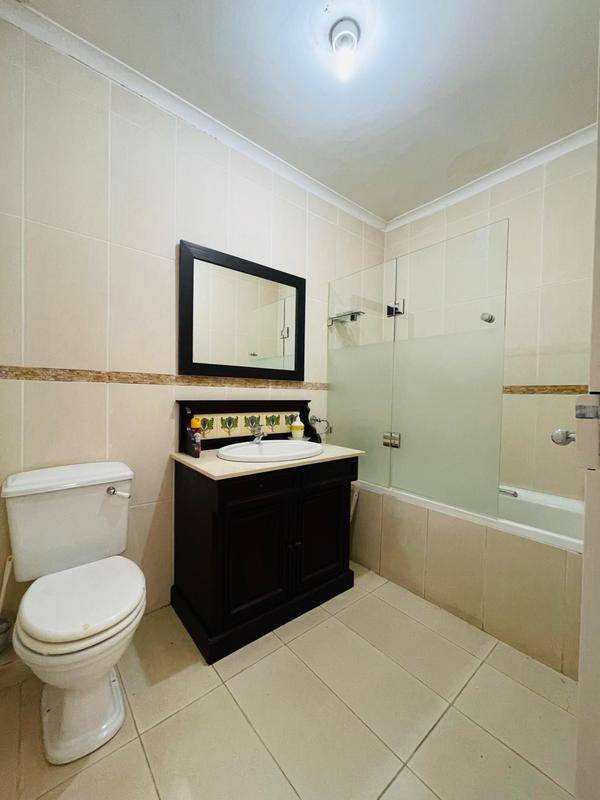 3 Bedroom Property for Sale in Essenwood KwaZulu-Natal