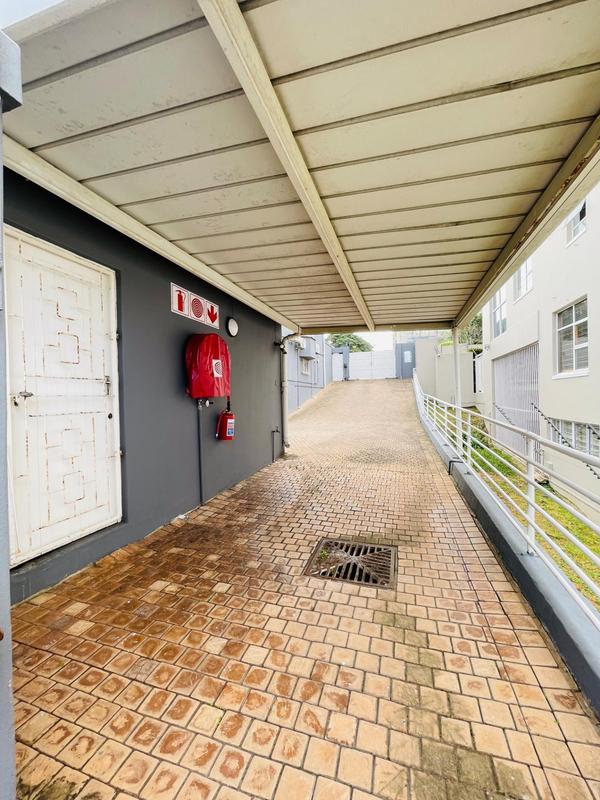 3 Bedroom Property for Sale in Essenwood KwaZulu-Natal