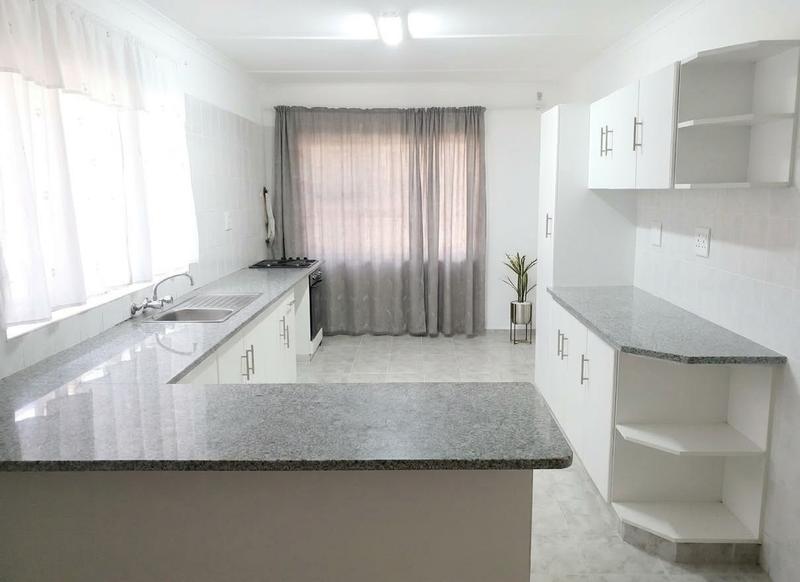 To Let 1 Bedroom Property for Rent in Durban North KwaZulu-Natal