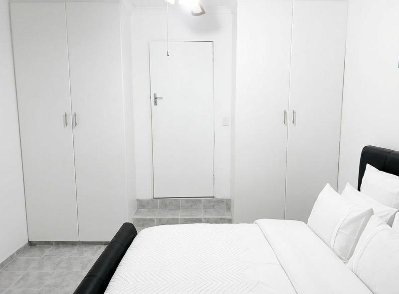 To Let 1 Bedroom Property for Rent in Durban North KwaZulu-Natal