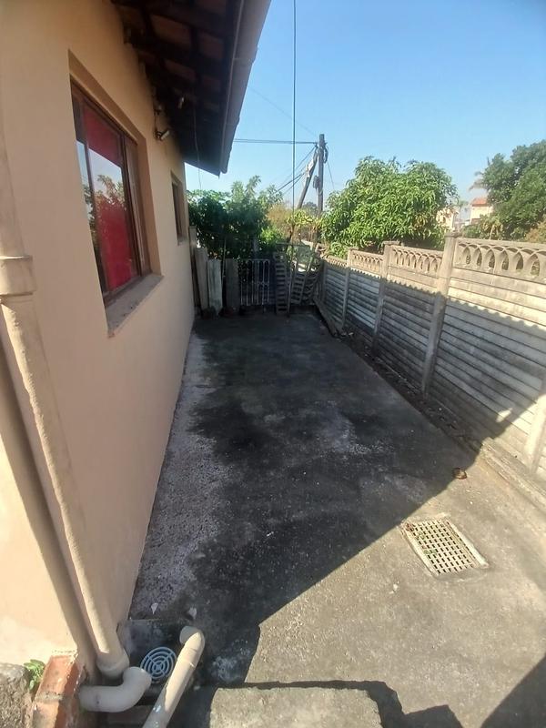 To Let 2 Bedroom Property for Rent in Havenside KwaZulu-Natal