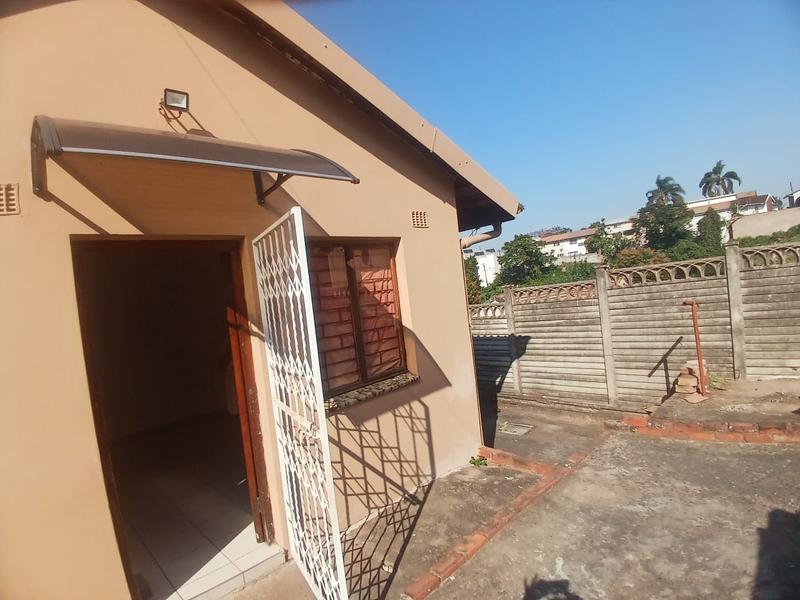 To Let 2 Bedroom Property for Rent in Havenside KwaZulu-Natal