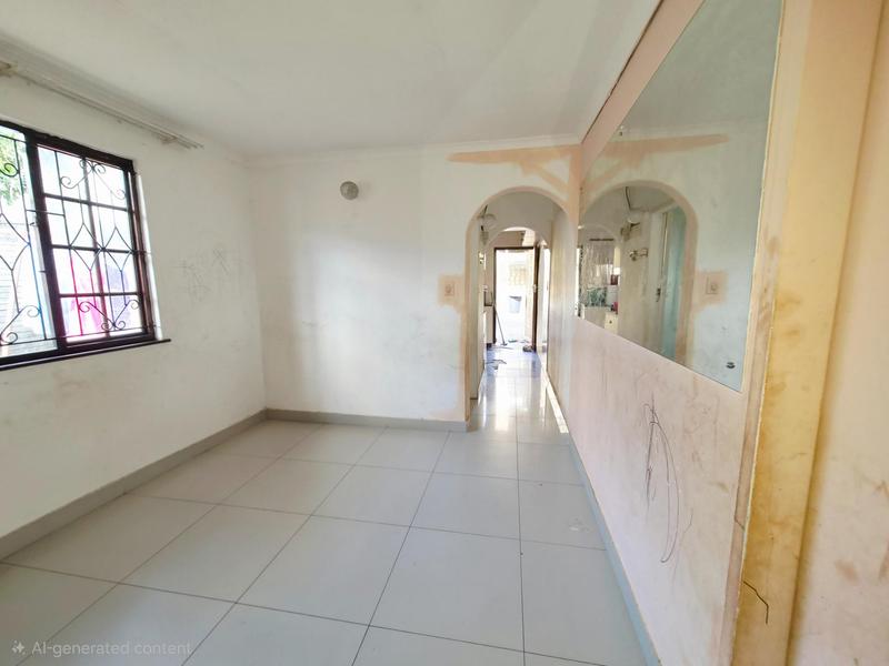 5 Bedroom Property for Sale in Newlands West KwaZulu-Natal