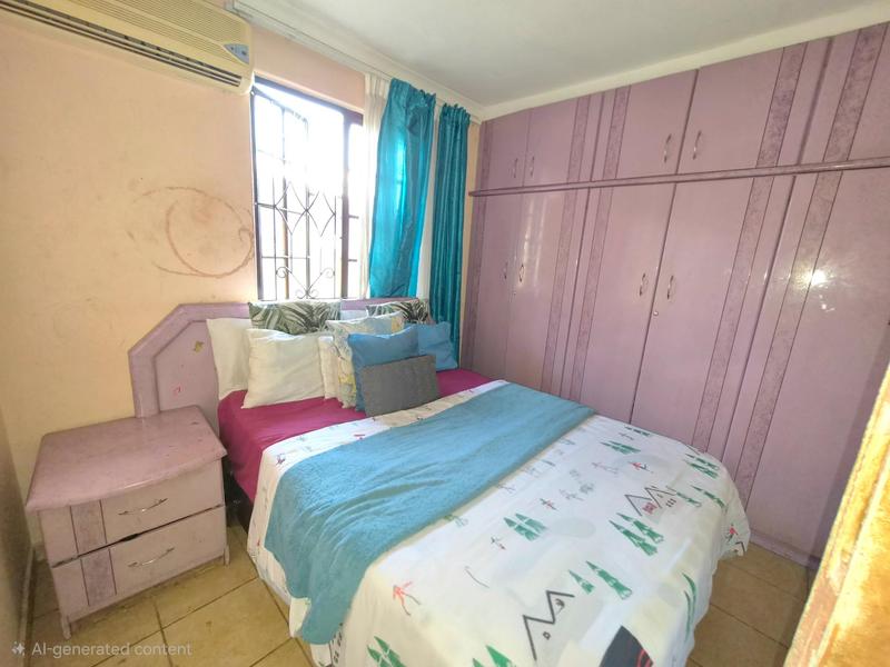 5 Bedroom Property for Sale in Newlands West KwaZulu-Natal