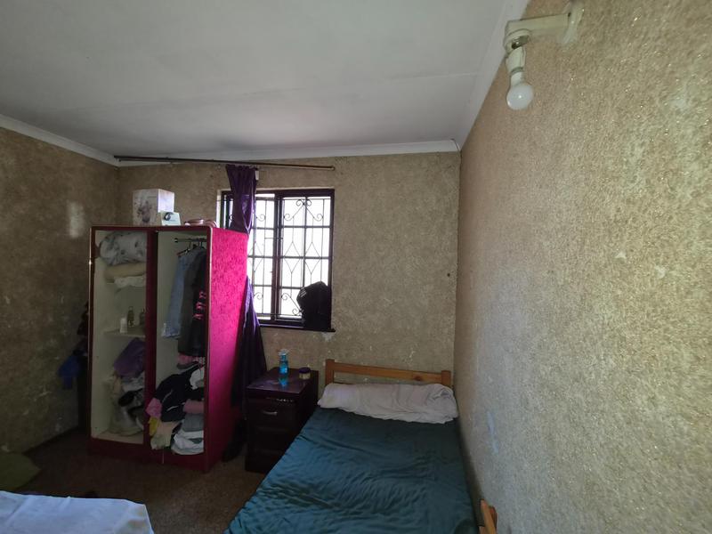 5 Bedroom Property for Sale in Newlands West KwaZulu-Natal
