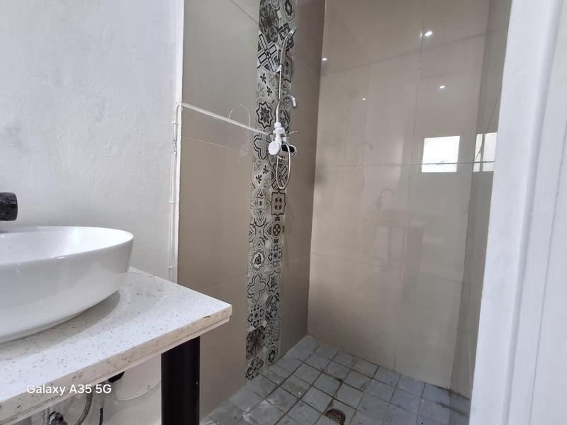 To Let 1 Bedroom Property for Rent in Bluff KwaZulu-Natal