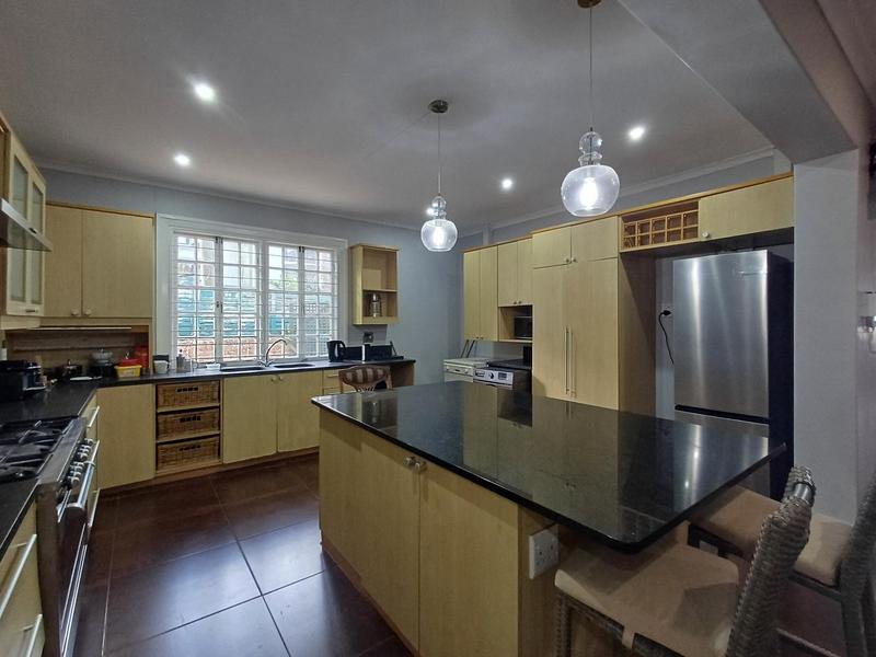 4 Bedroom Property for Sale in Essenwood KwaZulu-Natal
