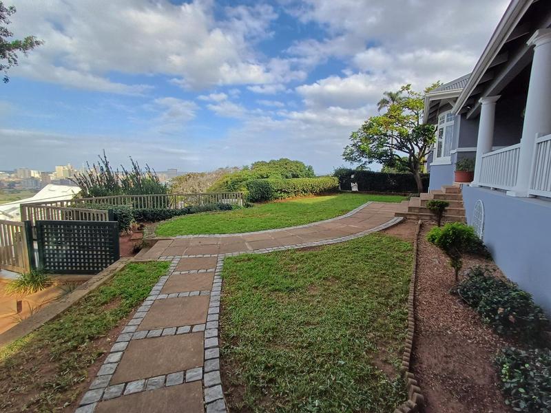 4 Bedroom Property for Sale in Essenwood KwaZulu-Natal