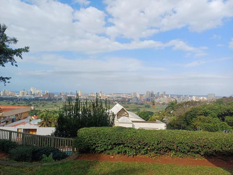 4 Bedroom Property for Sale in Essenwood KwaZulu-Natal
