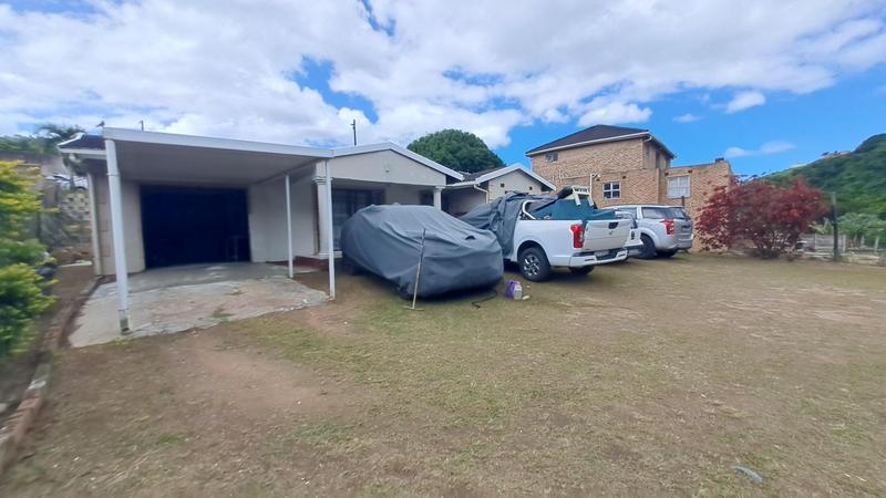 To Let 3 Bedroom Property for Rent in Umlazi KwaZulu-Natal
