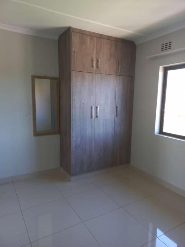 To Let 2 Bedroom Property for Rent in Umkomaas KwaZulu-Natal