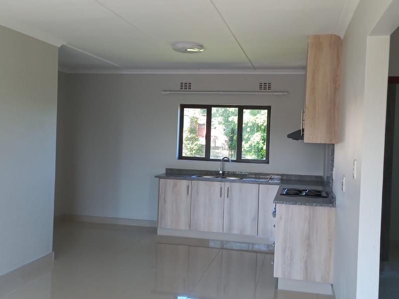 To Let 2 Bedroom Property for Rent in Umkomaas KwaZulu-Natal