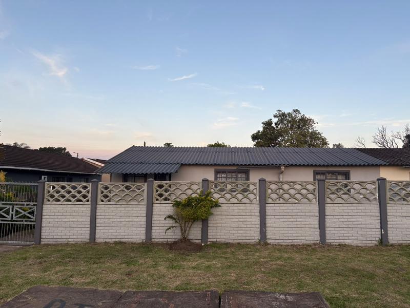 4 Bedroom Property for Sale in Esikhawini KwaZulu-Natal