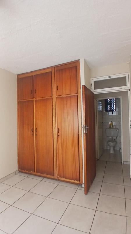 To Let 3 Bedroom Property for Rent in Montclair KwaZulu-Natal
