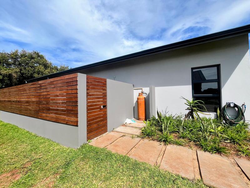 To Let 3 Bedroom Property for Rent in Zini River Estate KwaZulu-Natal