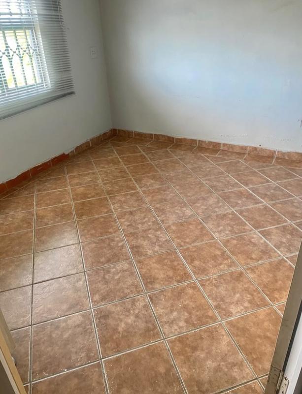 To Let 2 Bedroom Property for Rent in Avoca KwaZulu-Natal