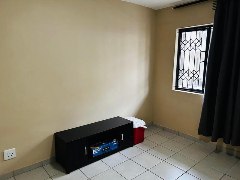 2 Bedroom Property for Sale in Newlands East KwaZulu-Natal