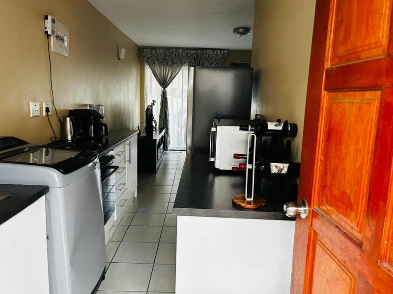2 Bedroom Property for Sale in Newlands East KwaZulu-Natal