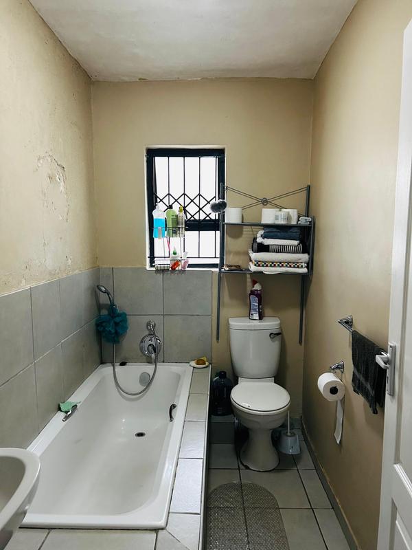 2 Bedroom Property for Sale in Newlands East KwaZulu-Natal
