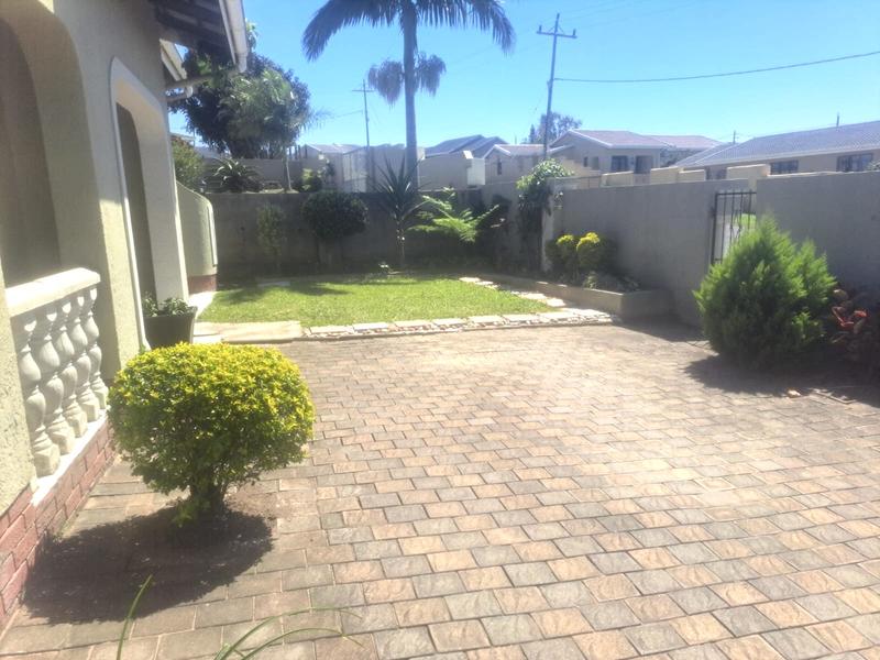 4 Bedroom Property for Sale in Gamalakhe KwaZulu-Natal