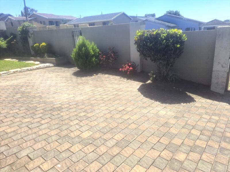 4 Bedroom Property for Sale in Gamalakhe KwaZulu-Natal