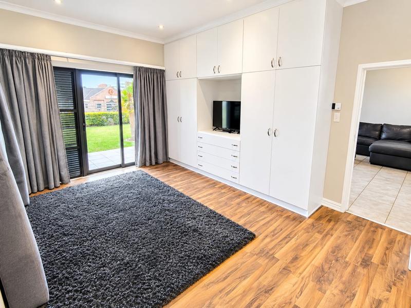 To Let 2 Bedroom Property for Rent in Umhlanga KwaZulu-Natal