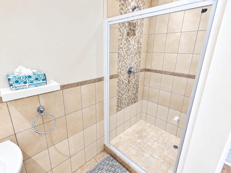 To Let 2 Bedroom Property for Rent in Umhlanga KwaZulu-Natal