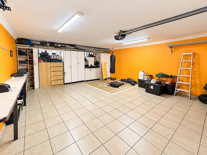 To Let 4 Bedroom Property for Rent in Sunningdale KwaZulu-Natal