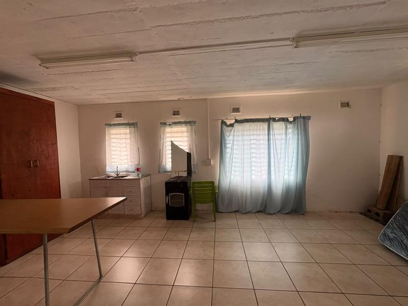 To Let 2 Bedroom Property for Rent in Empangeni Central KwaZulu-Natal