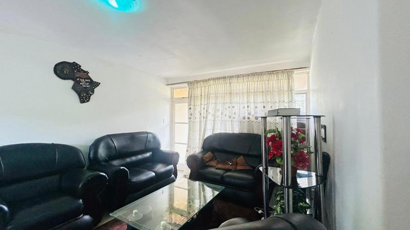2 Bedroom Property for Sale in Empangeni Central KwaZulu-Natal