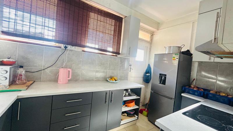 2 Bedroom Property for Sale in Empangeni Central KwaZulu-Natal