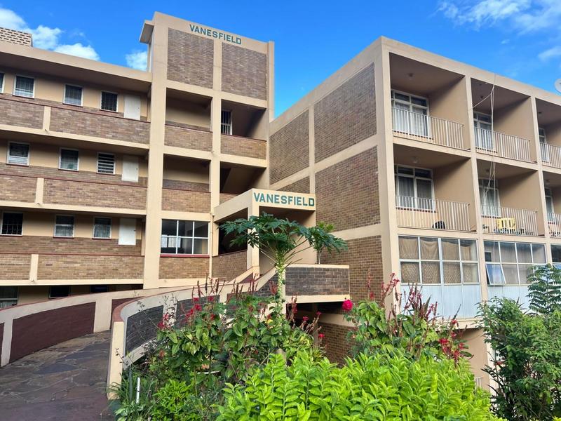 2 Bedroom Property for Sale in Empangeni Central KwaZulu-Natal