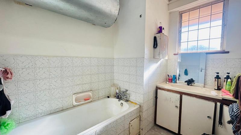 2 Bedroom Property for Sale in Empangeni Central KwaZulu-Natal