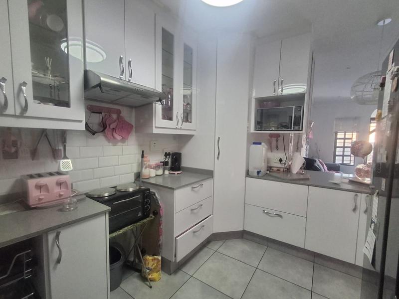 2 Bedroom Property for Sale in Arboretum KwaZulu-Natal