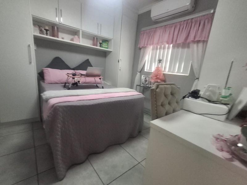 2 Bedroom Property for Sale in Arboretum KwaZulu-Natal