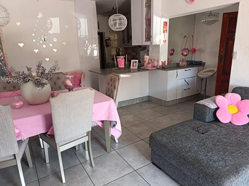 2 Bedroom Property for Sale in Arboretum KwaZulu-Natal