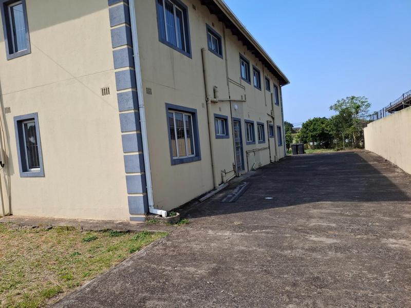 8 Bedroom Property for Sale in Brackenham KwaZulu-Natal