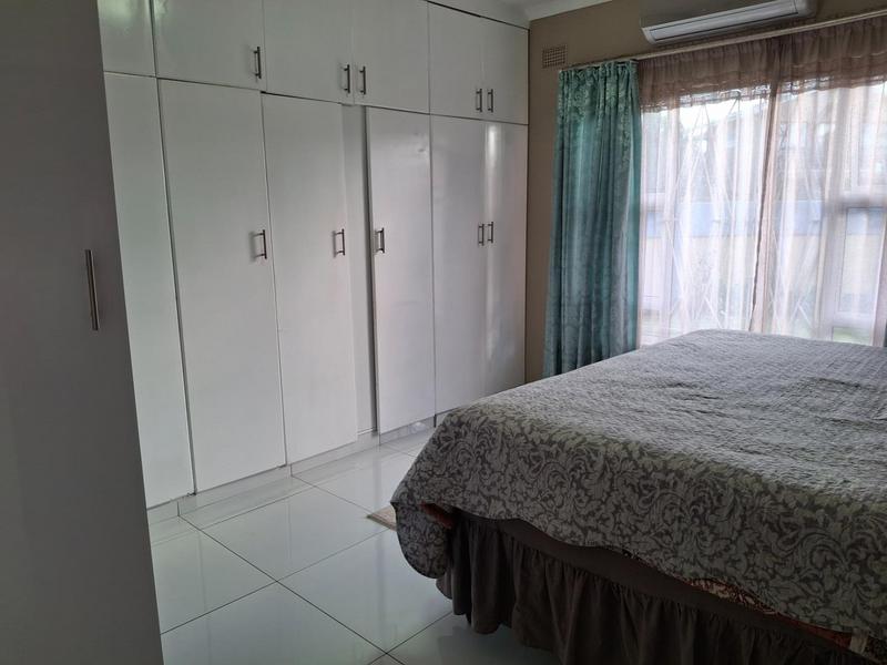 6 Bedroom Property for Sale in Brackenham KwaZulu-Natal