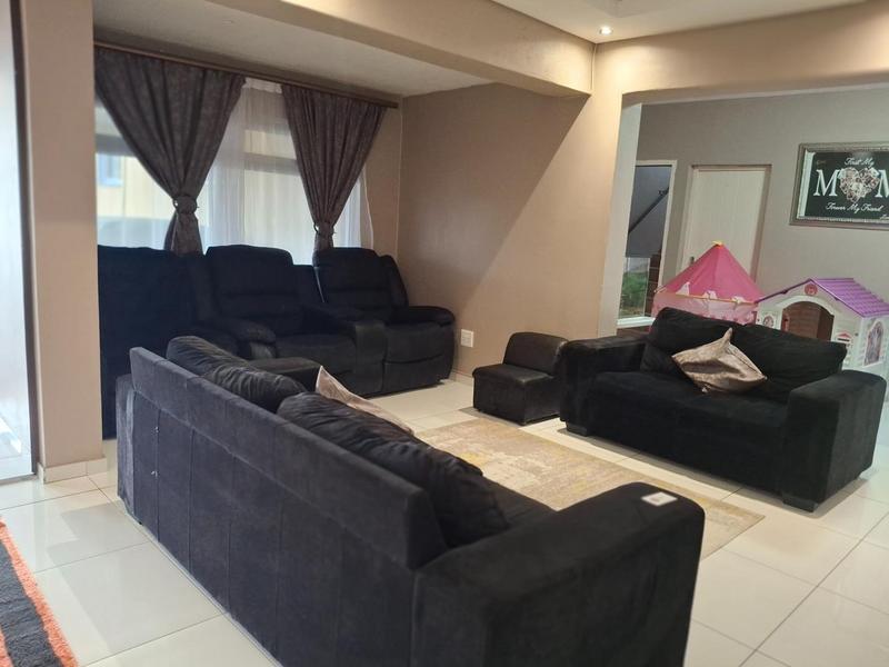 6 Bedroom Property for Sale in Brackenham KwaZulu-Natal