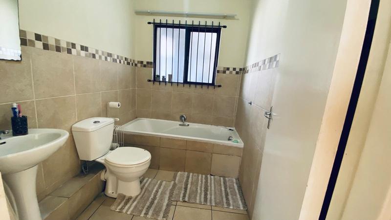 2 Bedroom Property for Sale in Brackenham KwaZulu-Natal