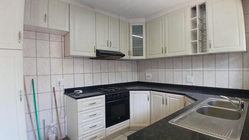 4 Bedroom Property for Sale in Woodhaven KwaZulu-Natal