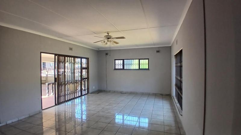 4 Bedroom Property for Sale in Woodhaven KwaZulu-Natal