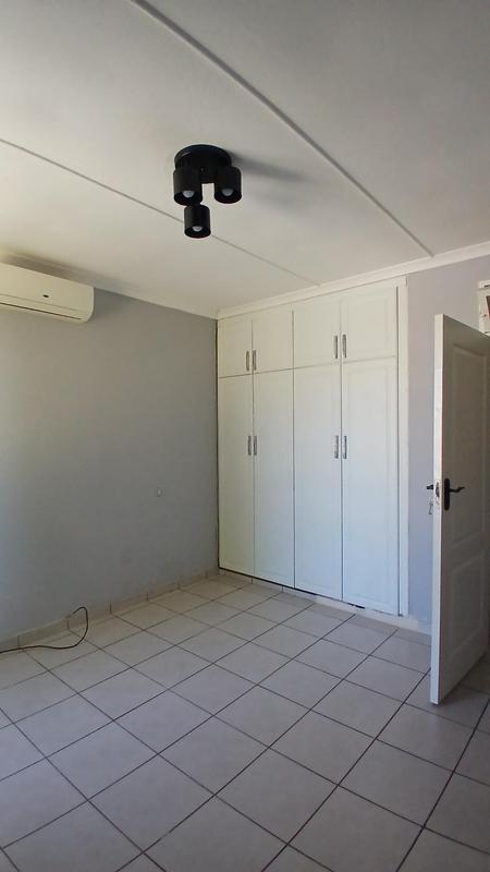4 Bedroom Property for Sale in Woodhaven KwaZulu-Natal